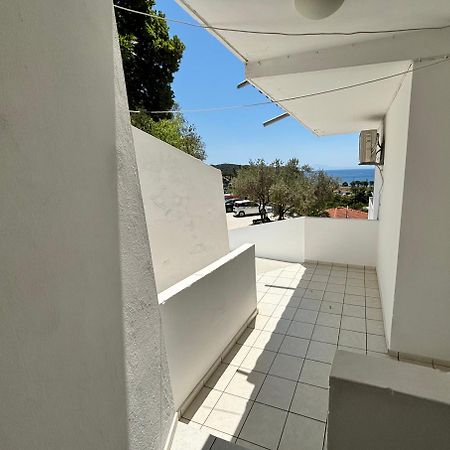Zorbas Family House Hotel Troulos Ngoại thất bức ảnh