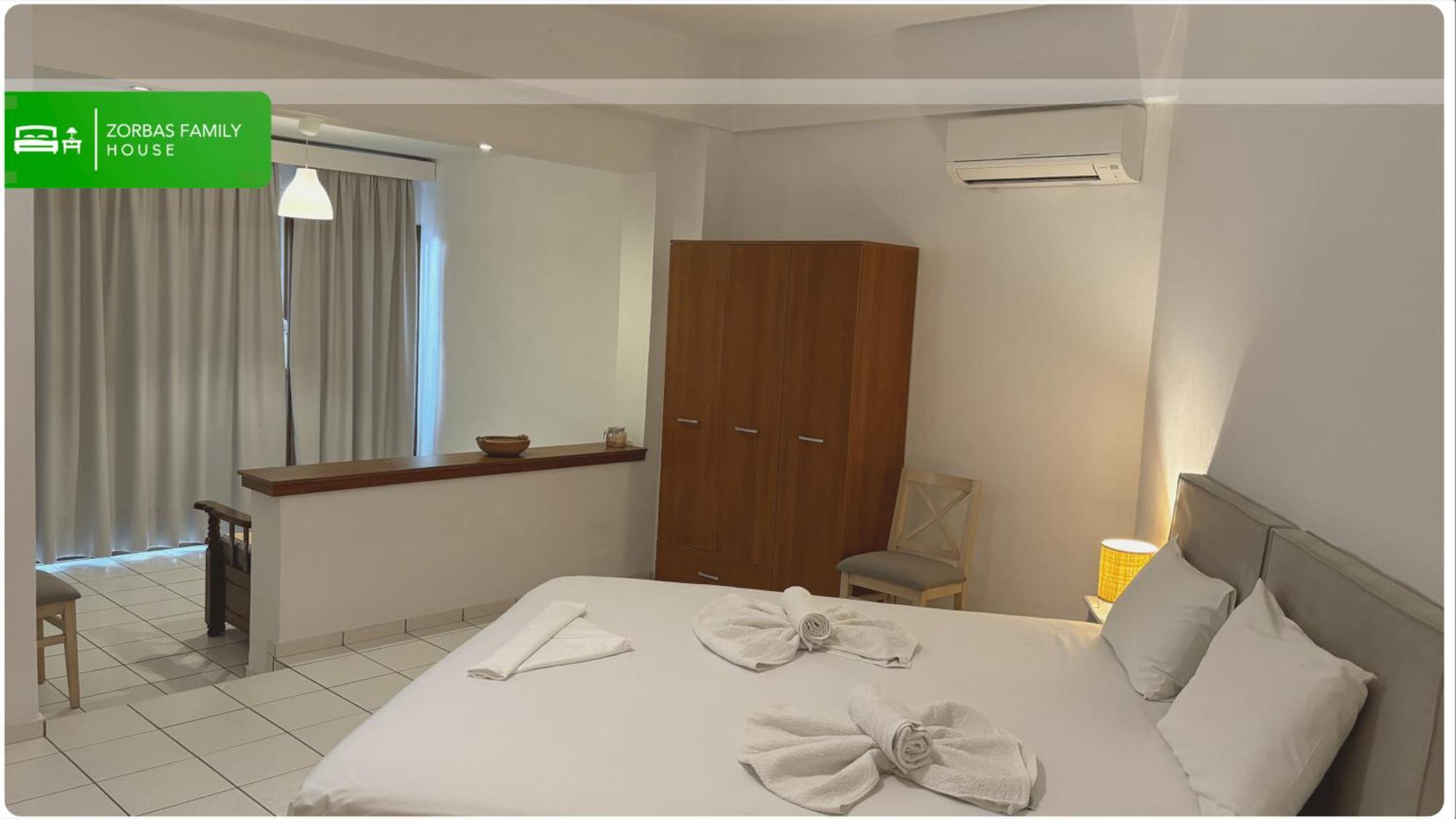 Zorbas Family House Hotel Troulos Ngoại thất bức ảnh