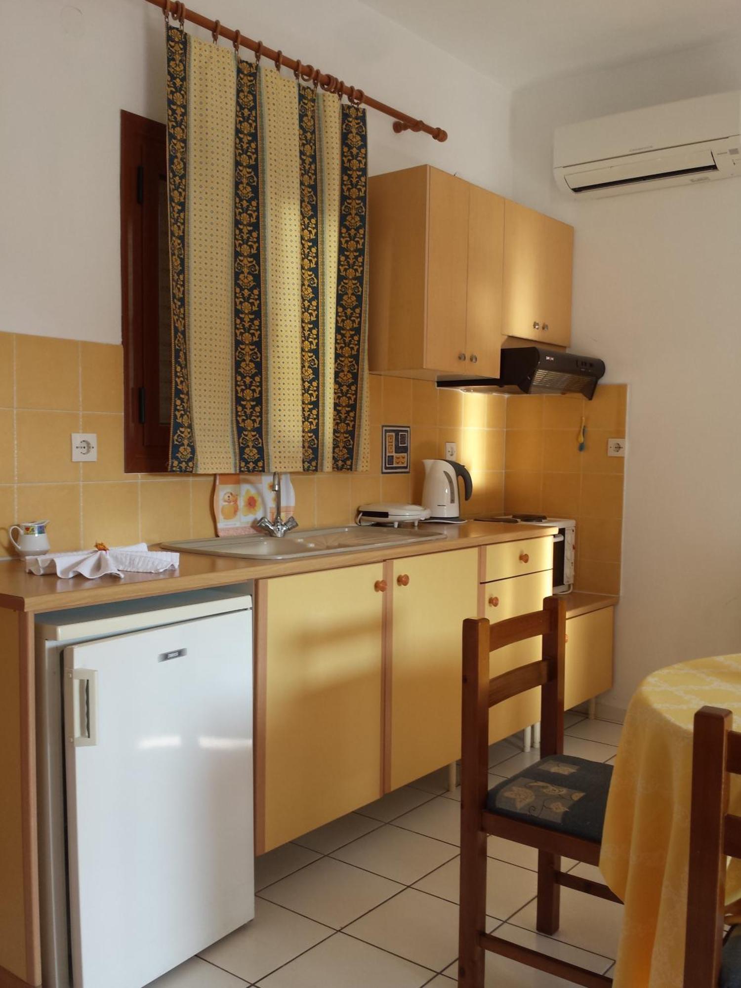 Zorbas Family House Hotel Troulos Ngoại thất bức ảnh