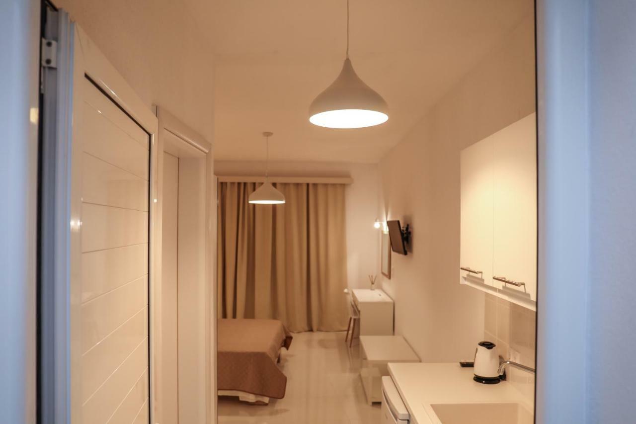 Zorbas Family House Hotel Troulos Ngoại thất bức ảnh