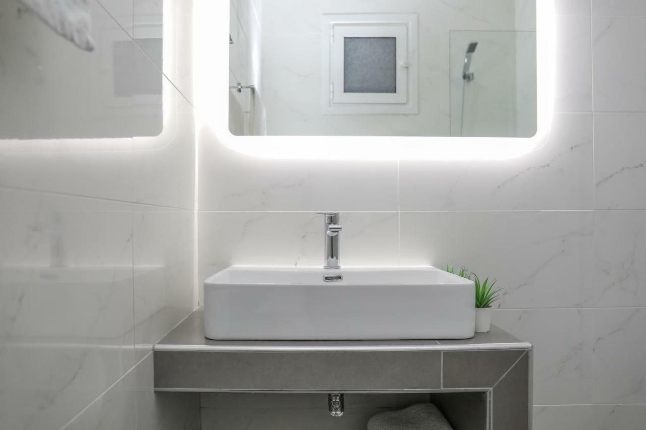 Zorbas Family House Hotel Troulos Ngoại thất bức ảnh